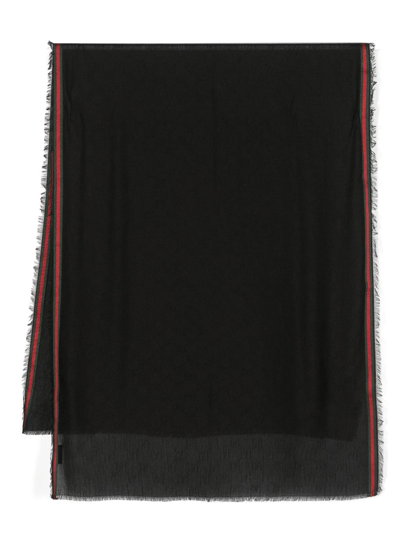 أوشحة غوتشي سوداء