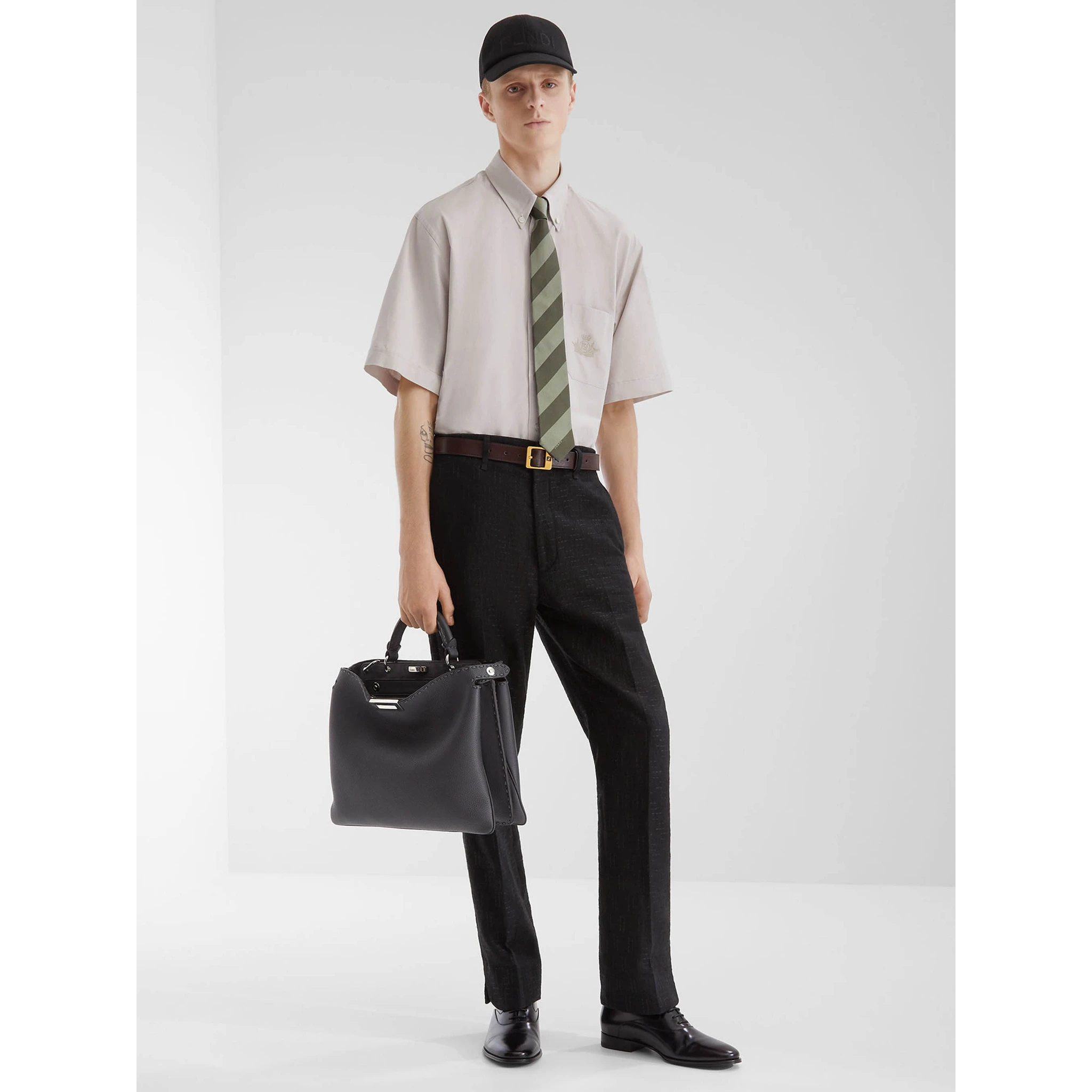 بنطلون فندي أسود