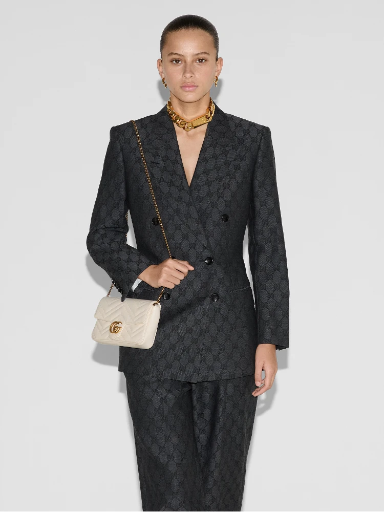 GG Marmont mini bag in white matelassé chevron leather alternative