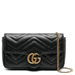 GG Marmont shoulder bag in black matelassé chevron leather