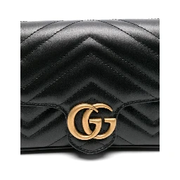 GG Marmont shoulder bag in black matelassé chevron leather