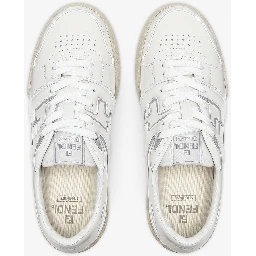 حذاء رياضي أبيض من فندي