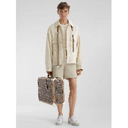 حذاء رياضي أبيض من فندي