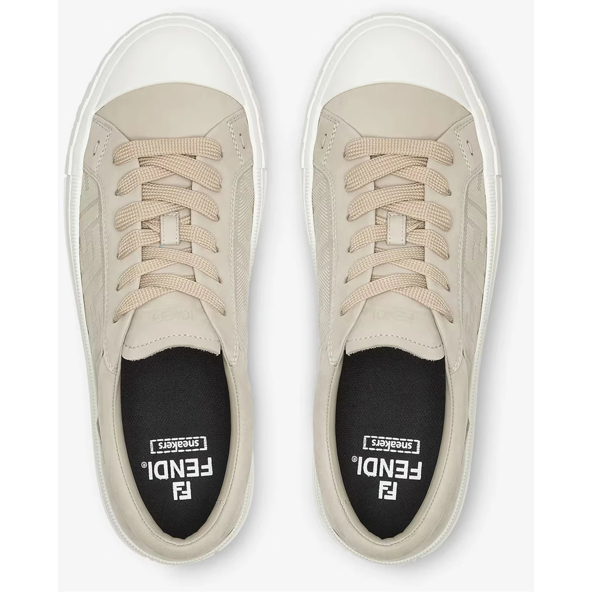 حذاء رياضي من فندي بيج