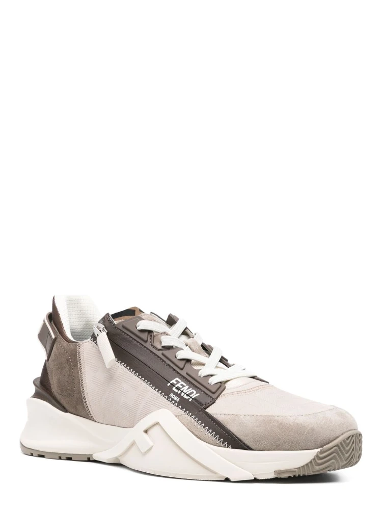 حذاء رياضي من فندي بيج alternative