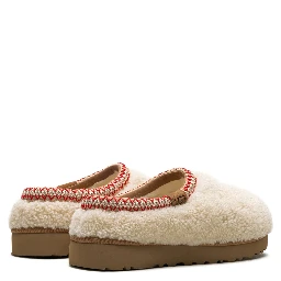 صندل أبيض من UGG
