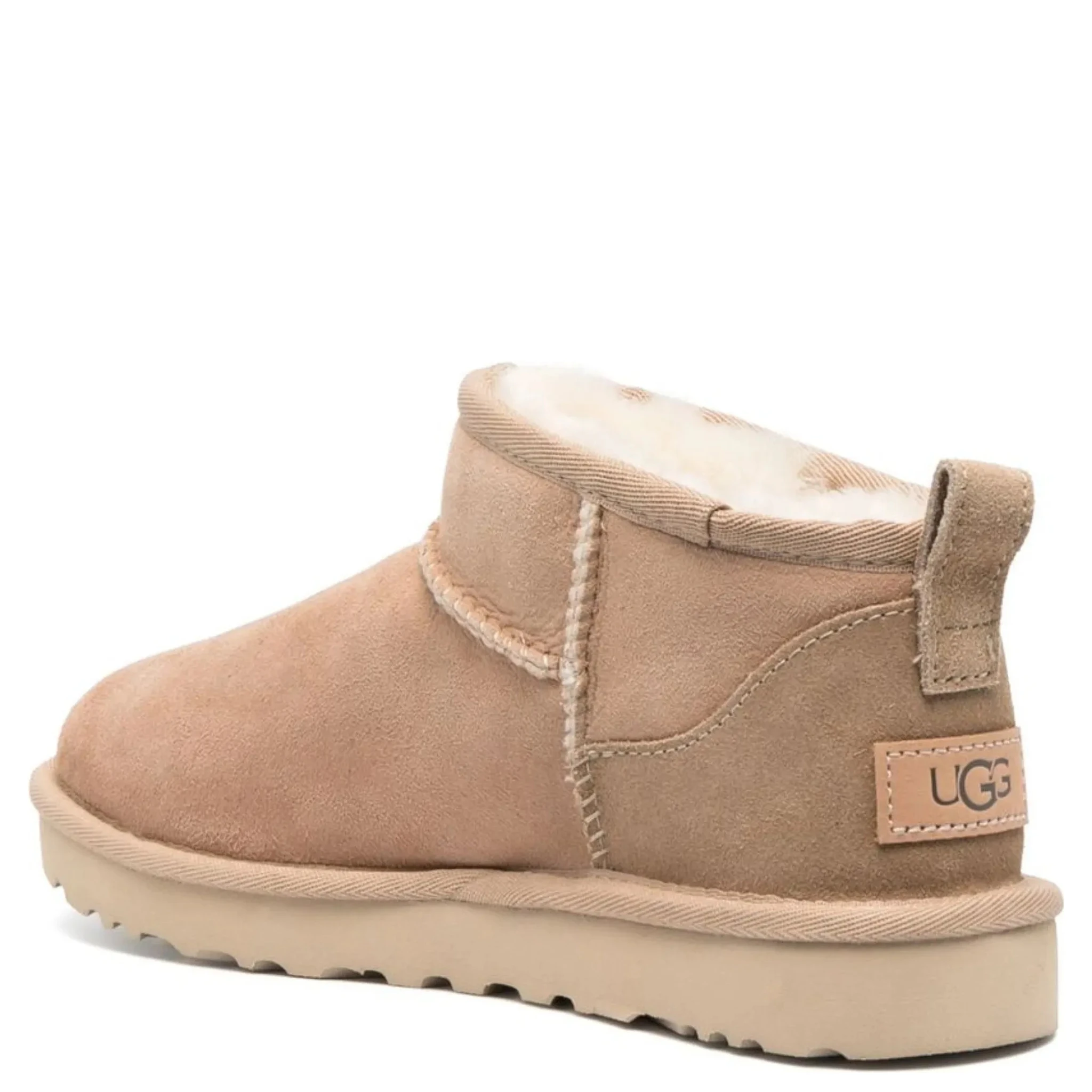 أحذية UGG بيج