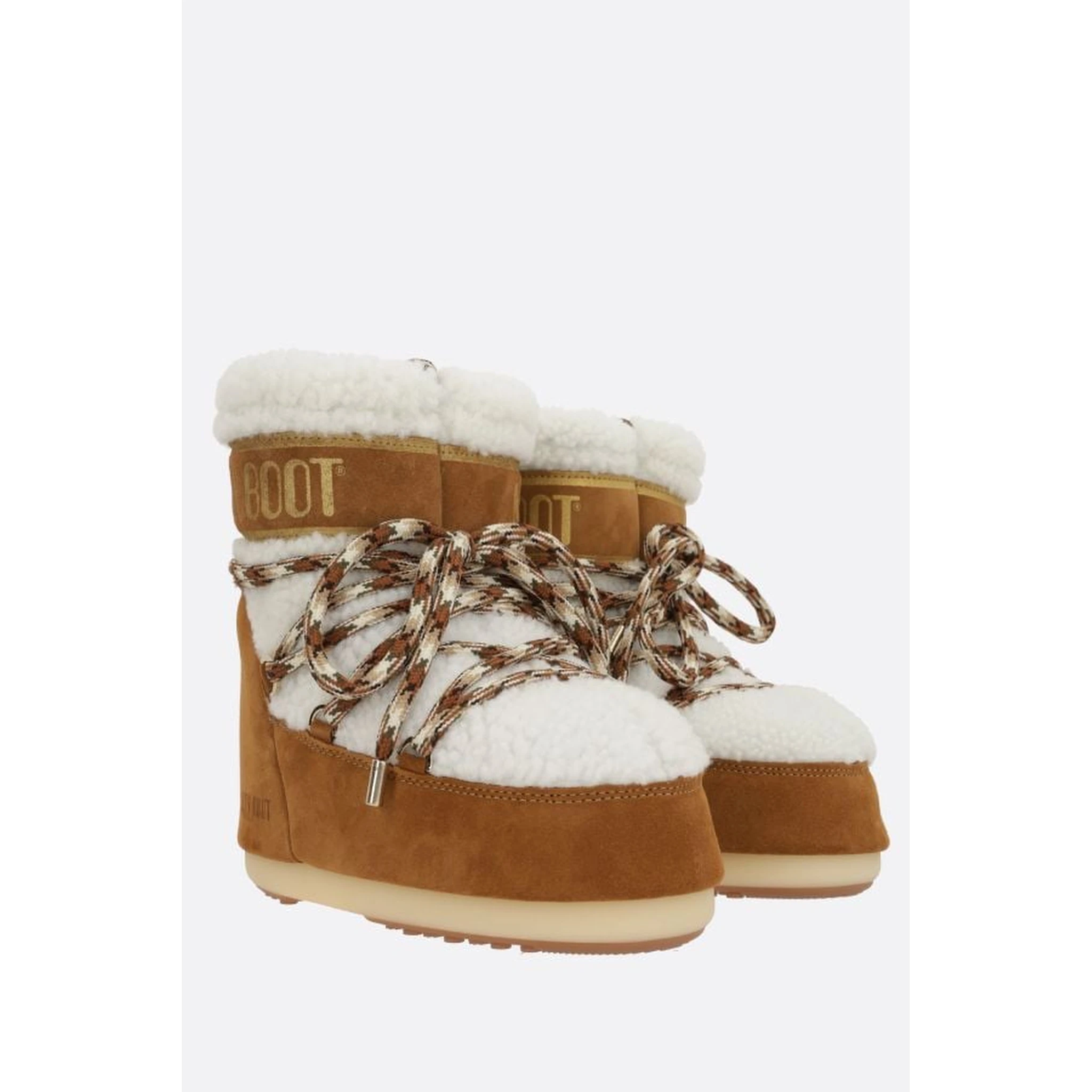 حذاء مون بوت بني