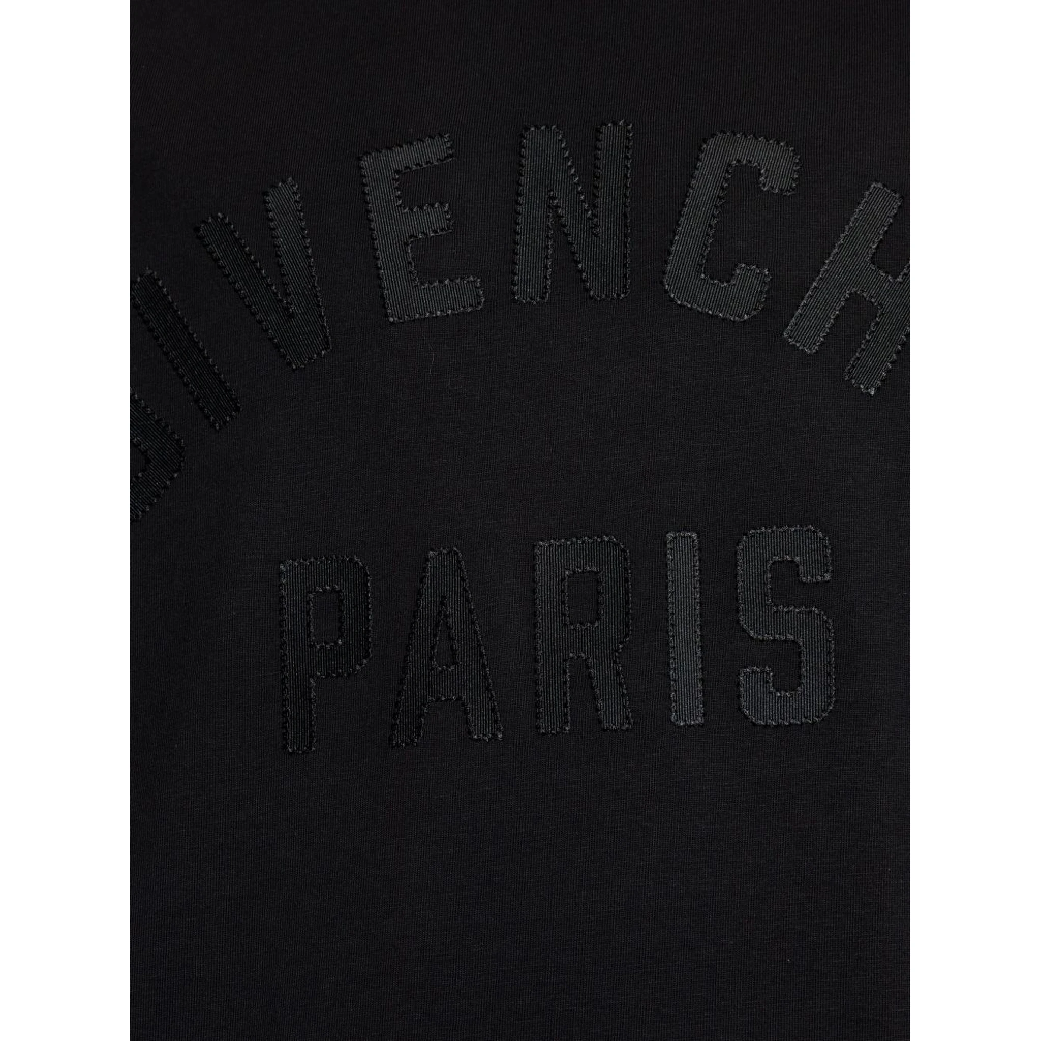 تيشيرتات وبولو جيفنشي سوداء