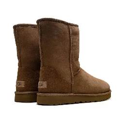 أحذية UGG بيج