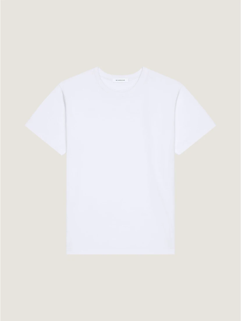 تيشيرتات وبولو جيفنشي بيضاء