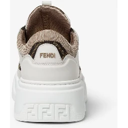 حذاء رياضي أبيض من فندي