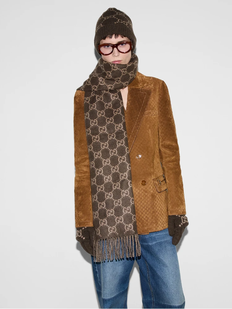 Gucci Scarfs Brown alternative