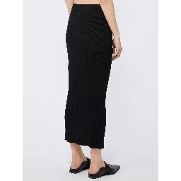 تنانير سبورت ماكس سوداء