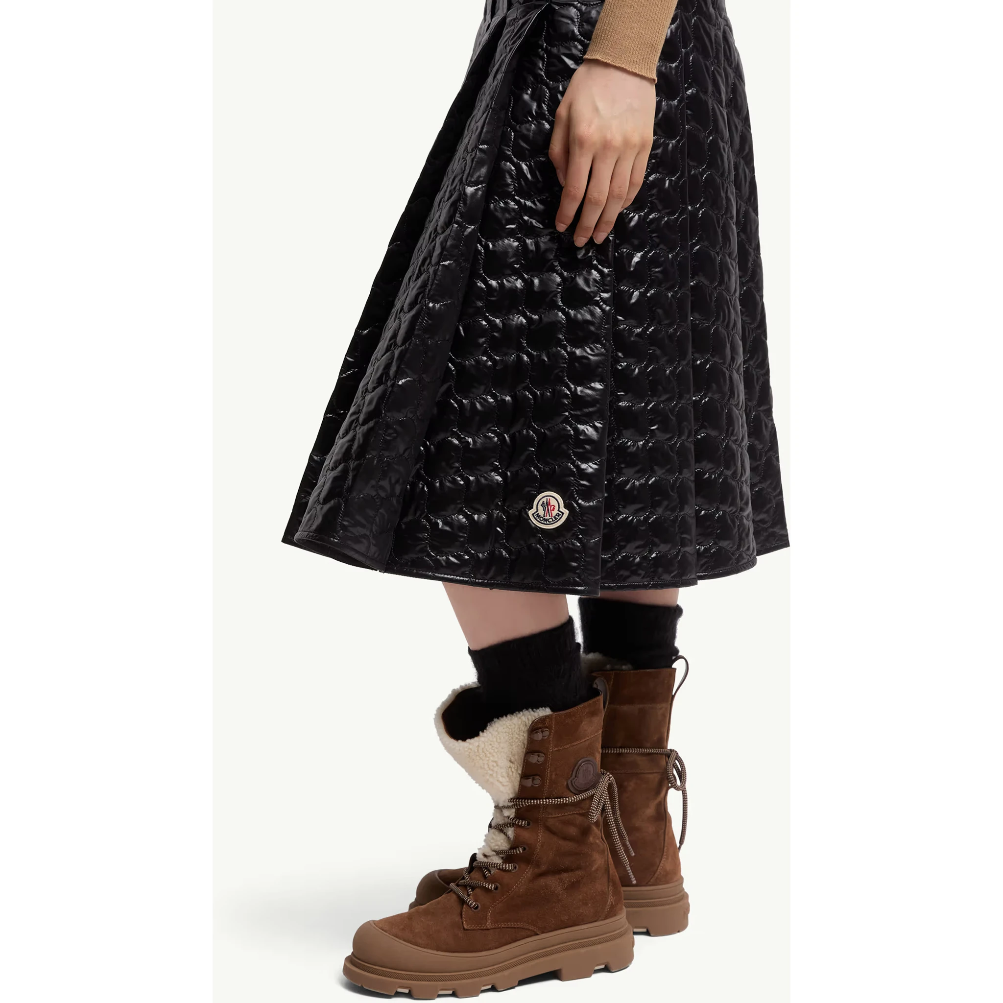 تنانير مونكلير سوداء