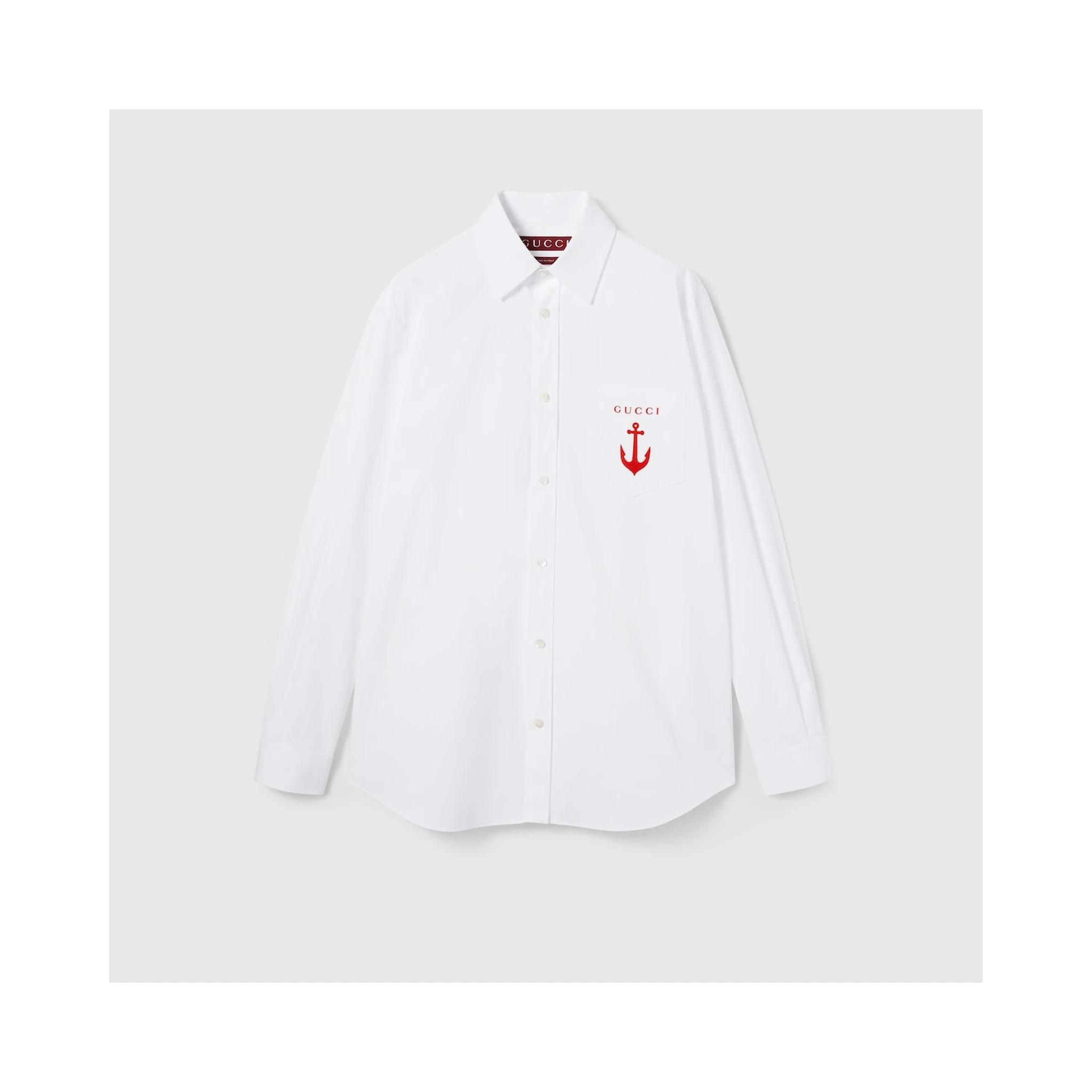 قمصان غوتشي بيضاء