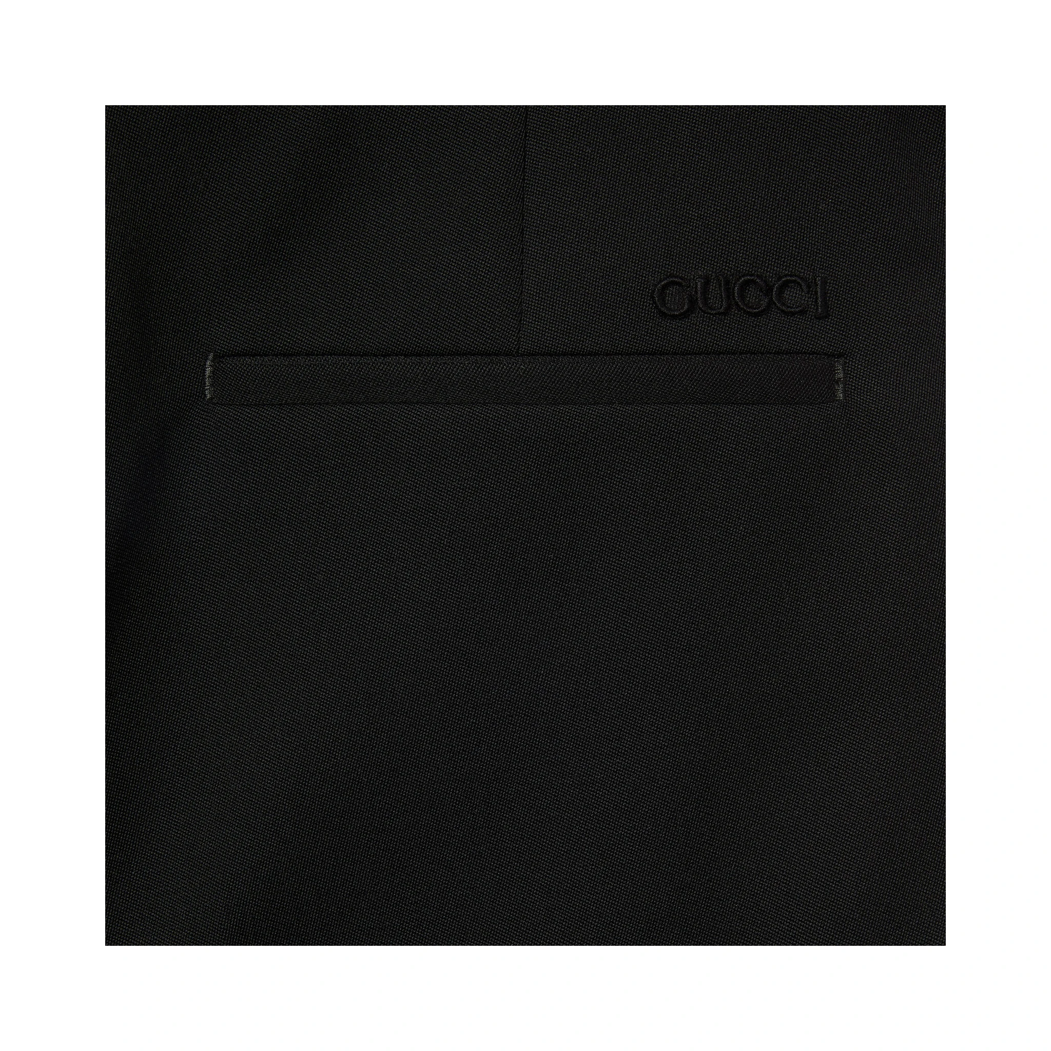 غوتشي ملابس جاهزة... أسود