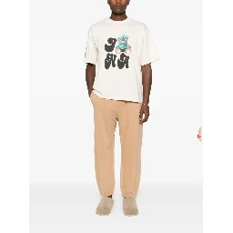 بارو ملابس جاهزة... بيج