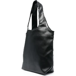 حقائب APC.. سوداء