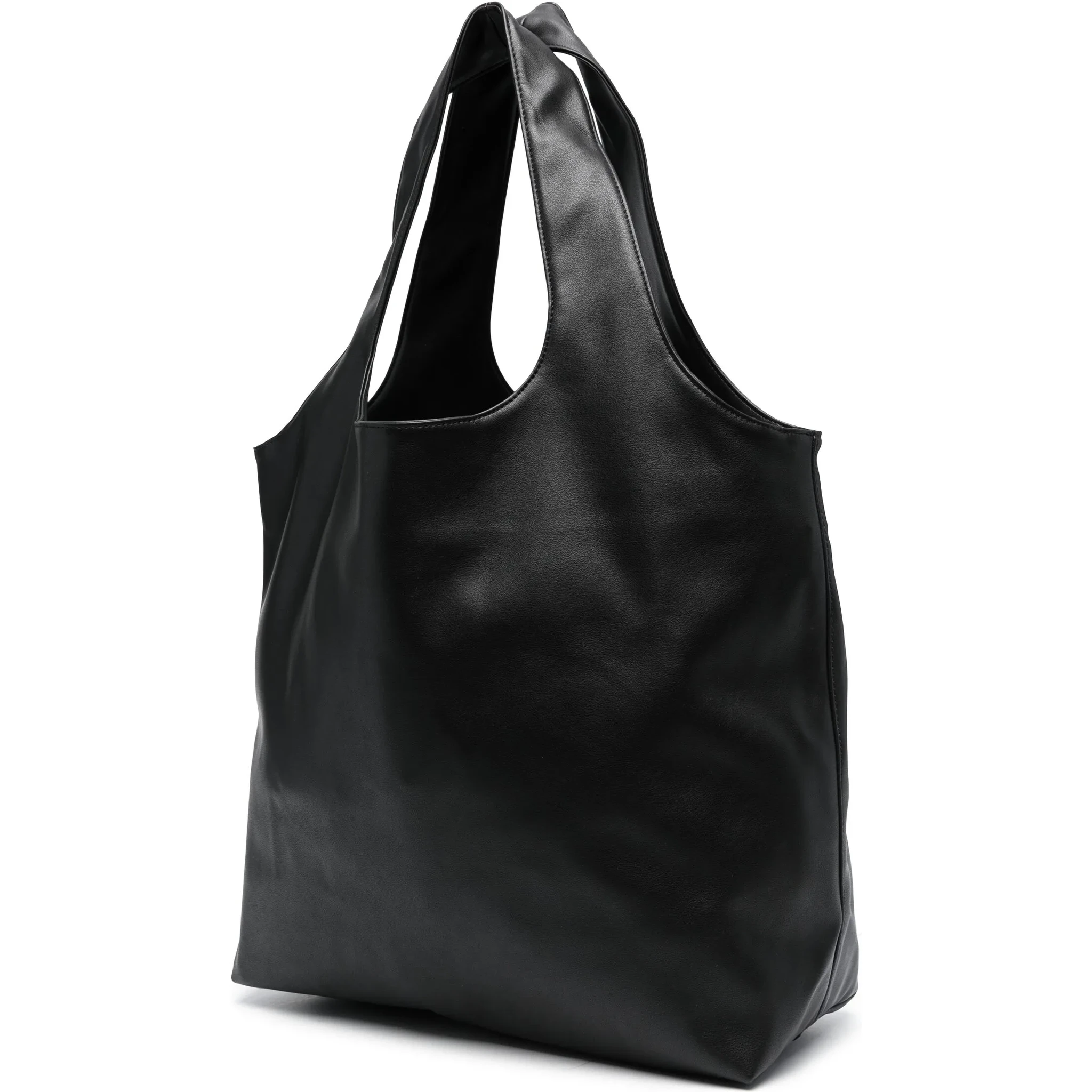 حقائب APC.. سوداء