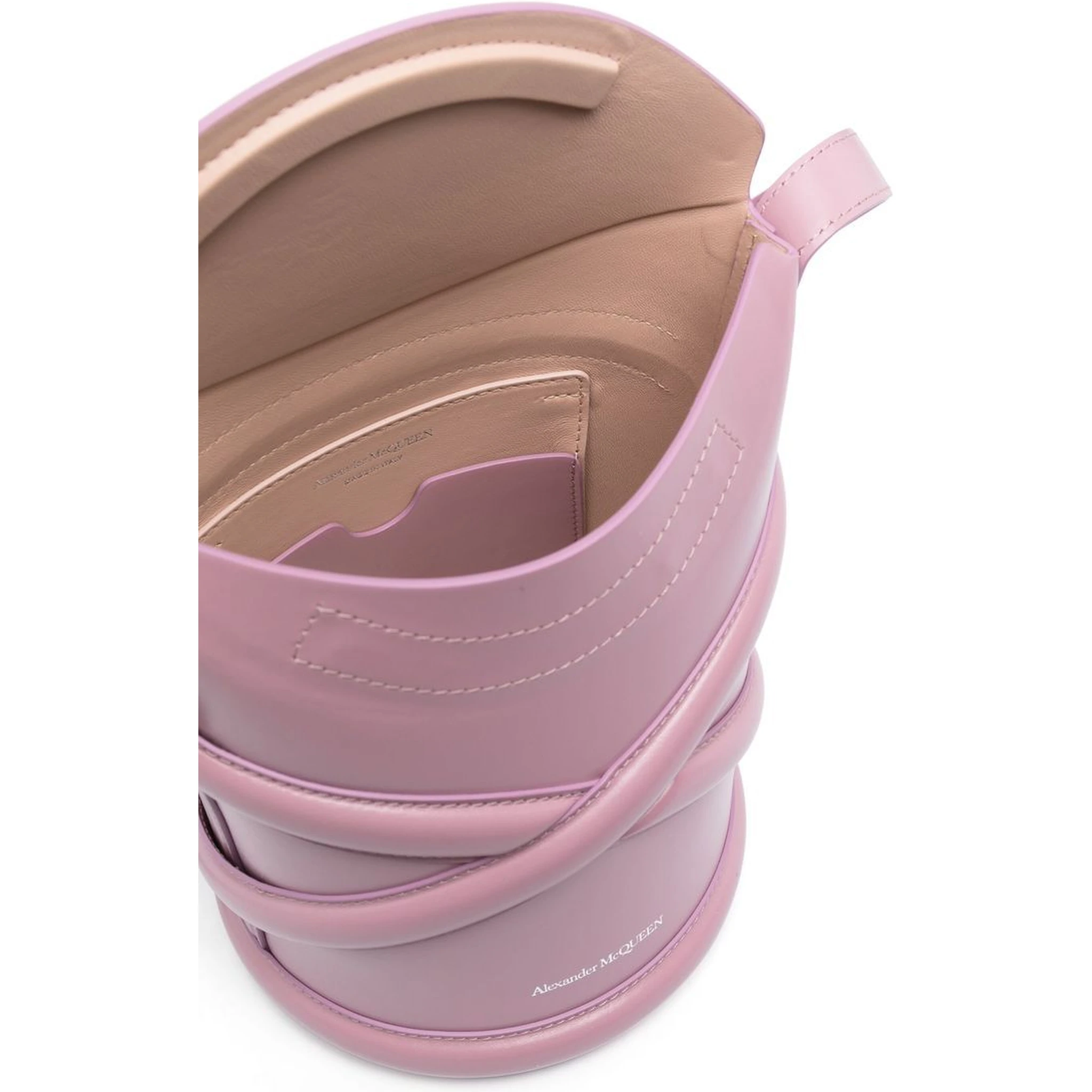 The Curve bucket bag