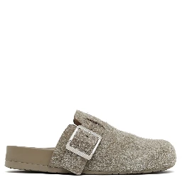 Ease Buckle Mule In Green