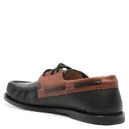 أحذية لويفي الجلدية