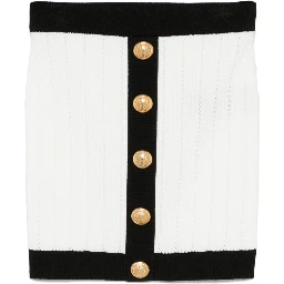 تنورة قصيرة محبوكة