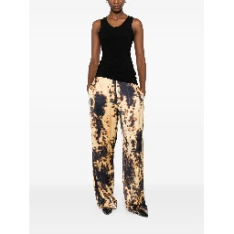 بلوزة نورما كمالي سوداء