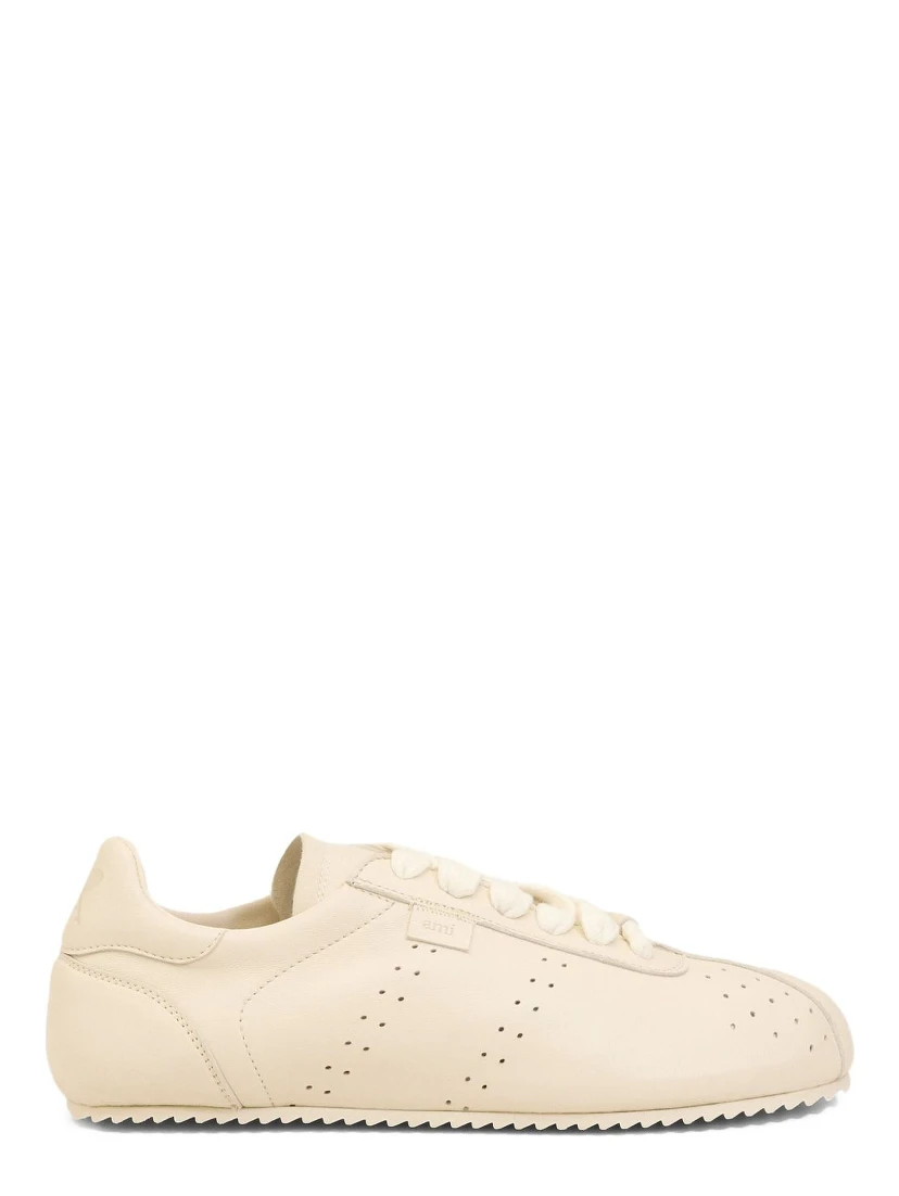 حذاء رياضي منخفض من الجلد