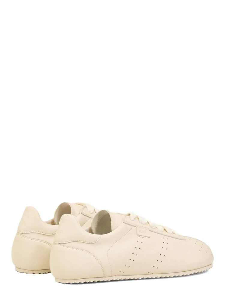 حذاء رياضي منخفض من الجلد alternative