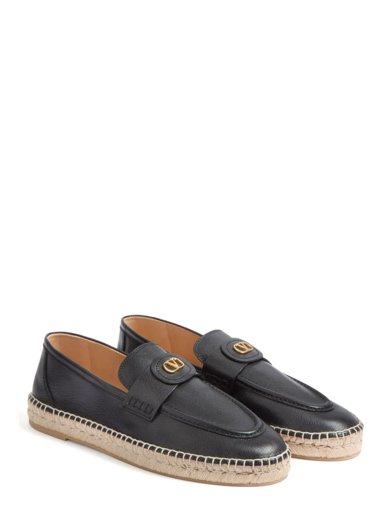 Valentino Garavani Flat shoes Black alternative