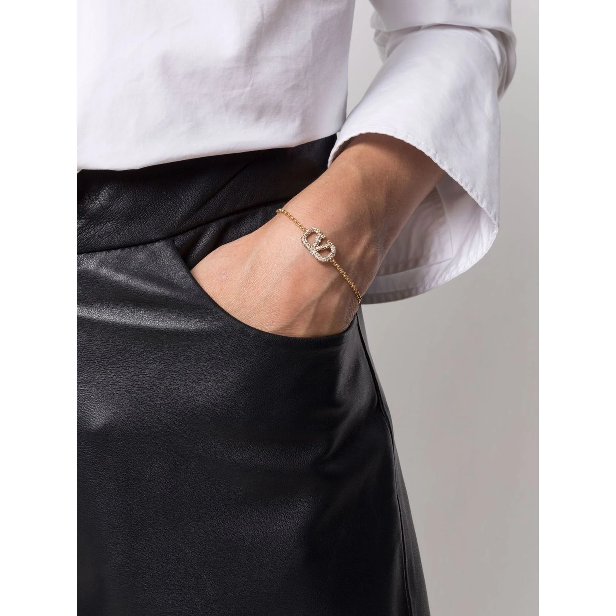 Vlogo Signature Strass Bracelet In Gold