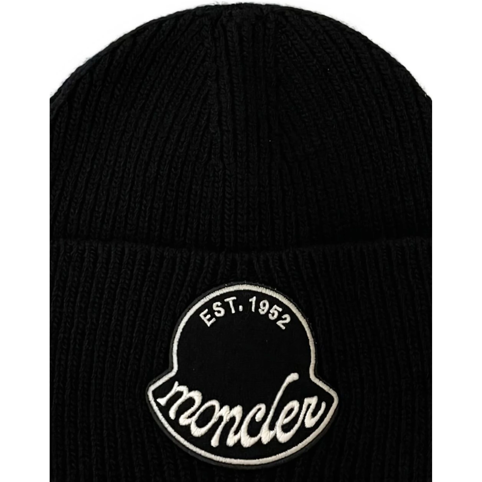 logo-patch beanie