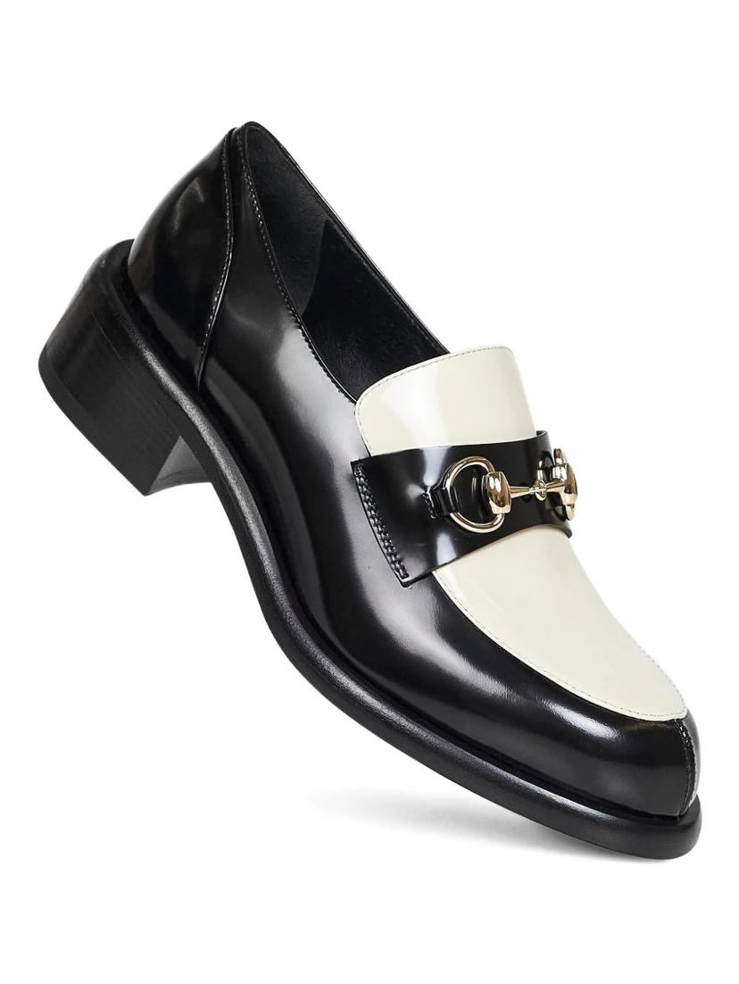 Gucci Flat shoes Black