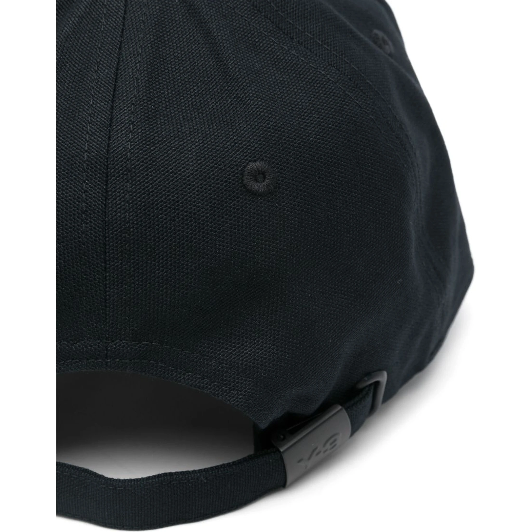 logo-embroidered cap