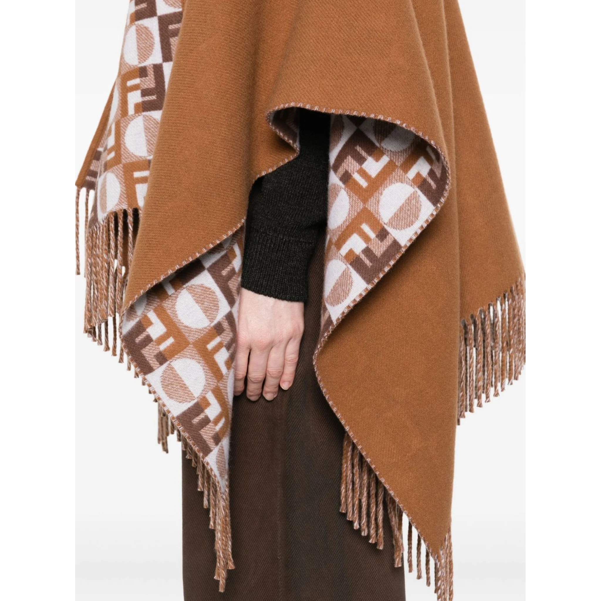 fringe-detail cape