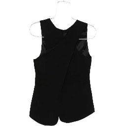 cross-back sleeveless top