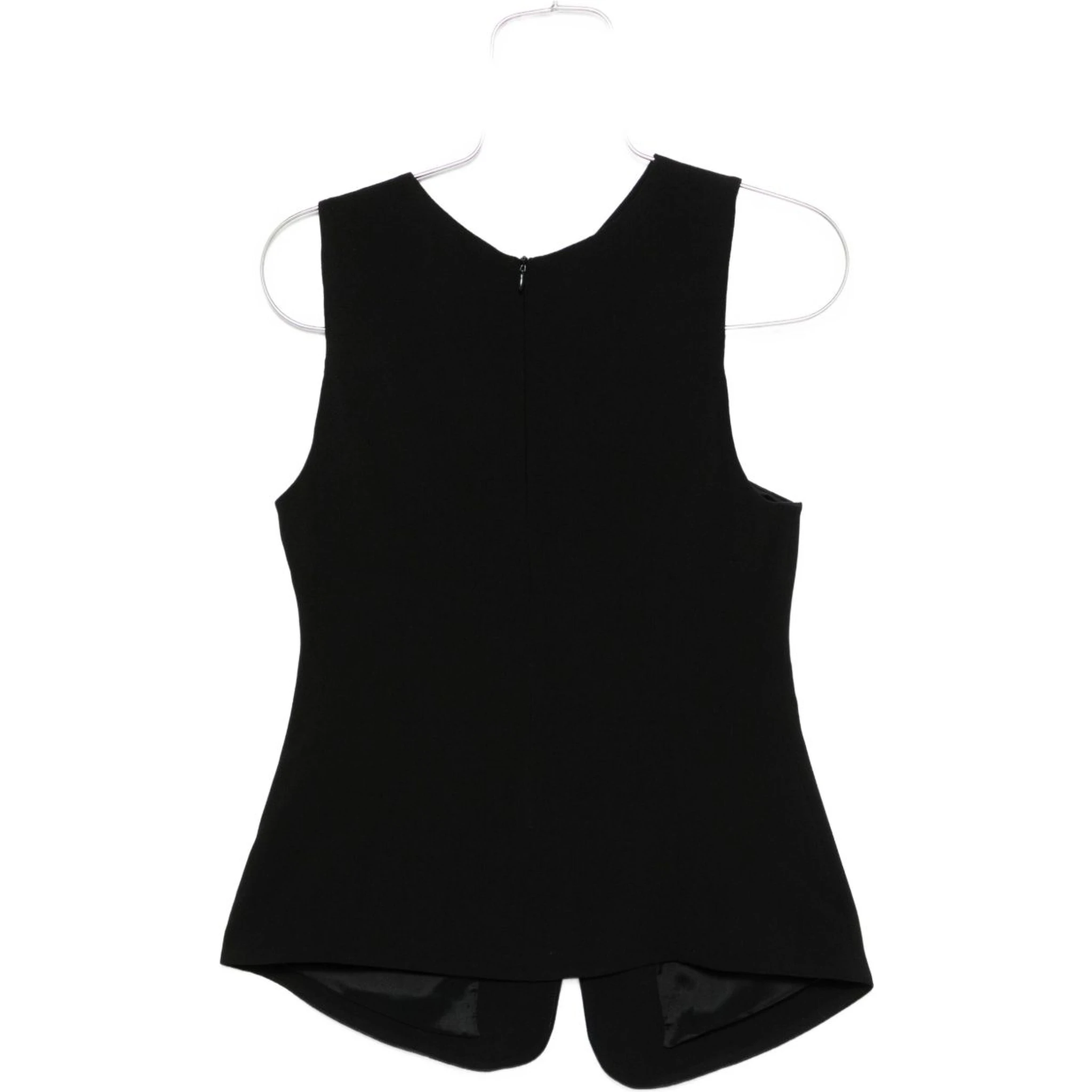 cross-back sleeveless top