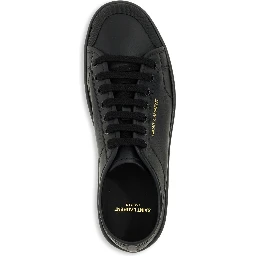 حذاء رياضي من الجلد مزين بشعار