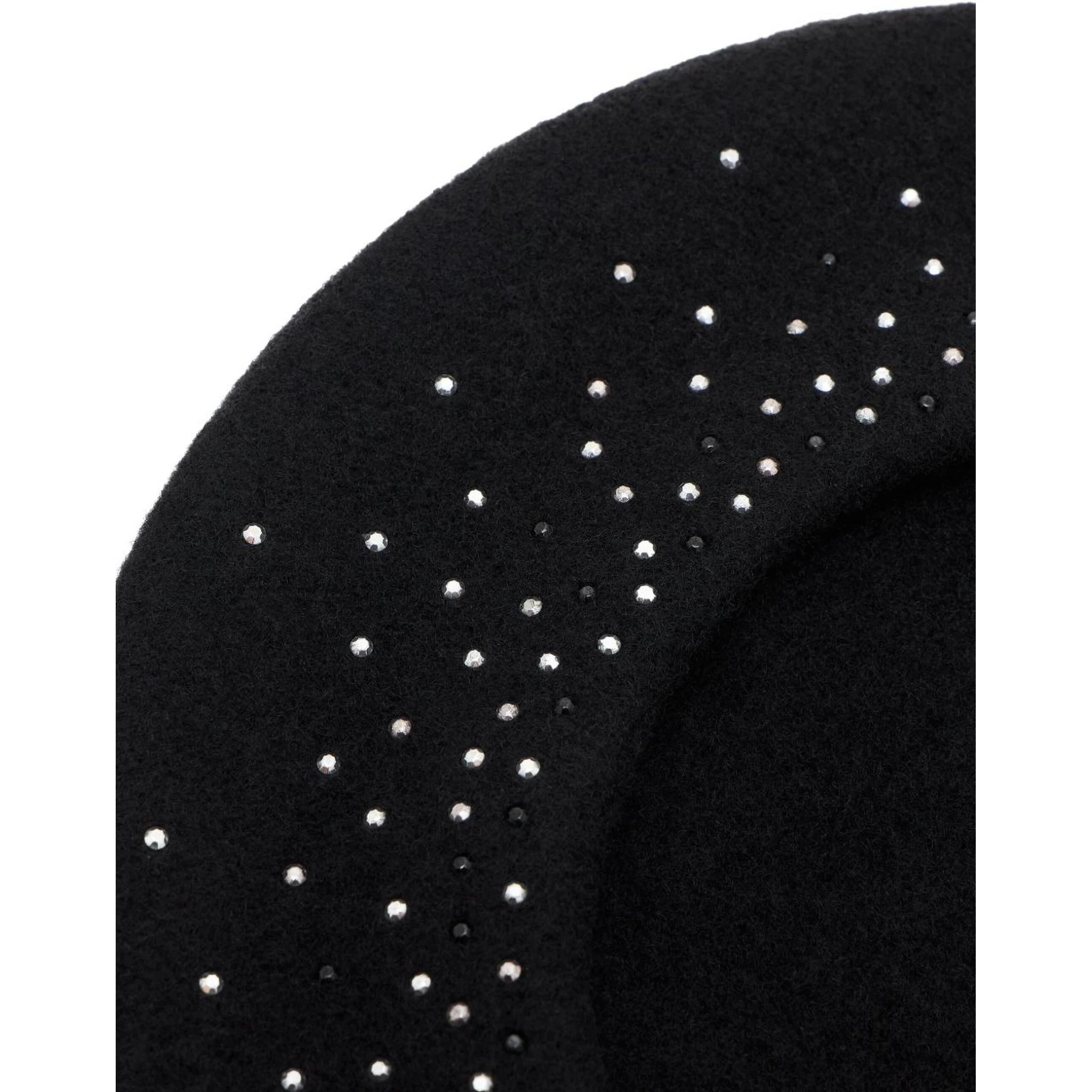 logo-embroidered beret