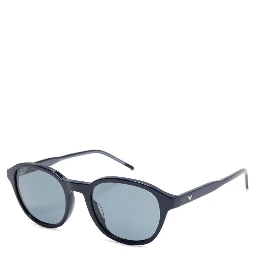 Sunglasses With Dark Frame And Lenses