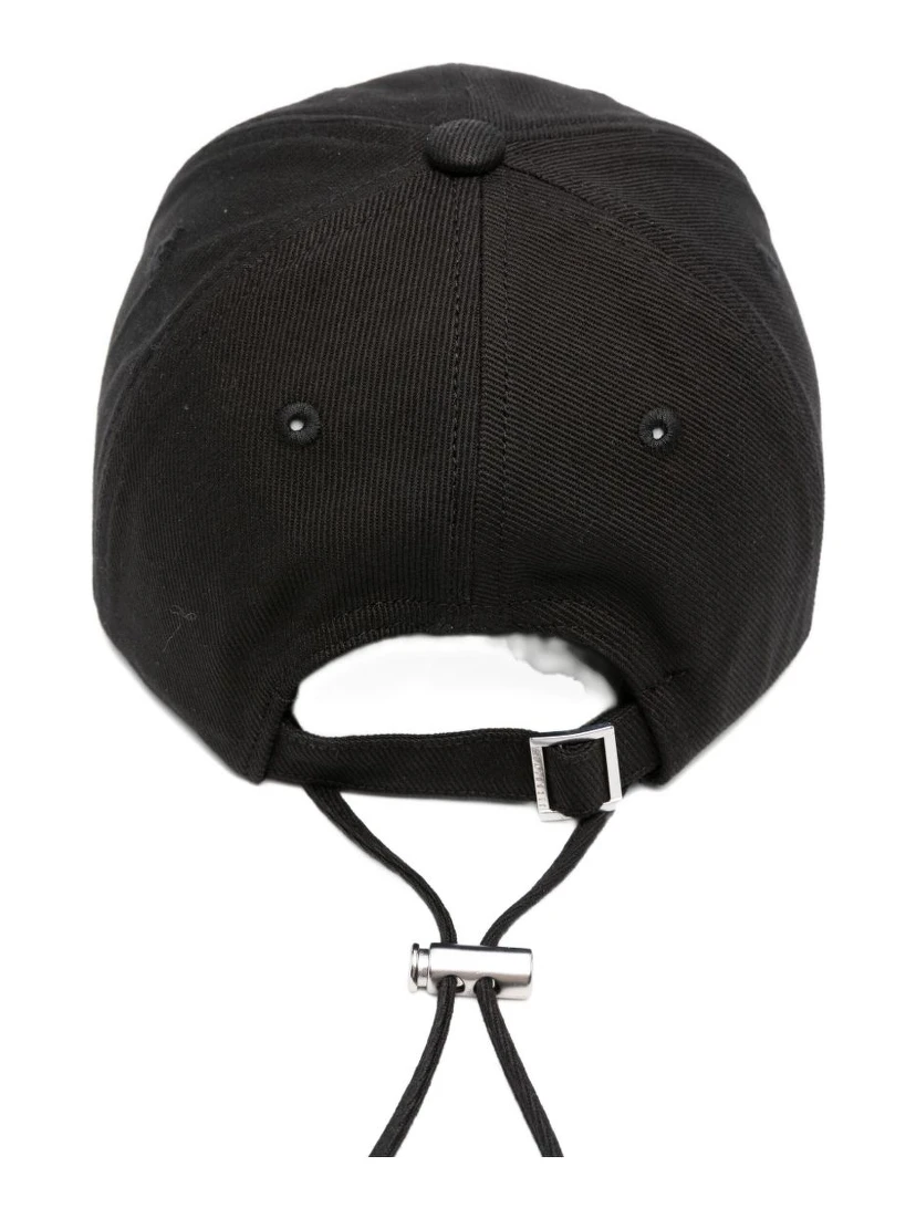 قبعات جاكيموس سوداء