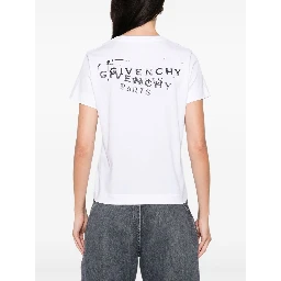 تيشيرتات وبولو جيفنشي بيضاء