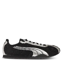 حذاء رياضي أسود من بوما