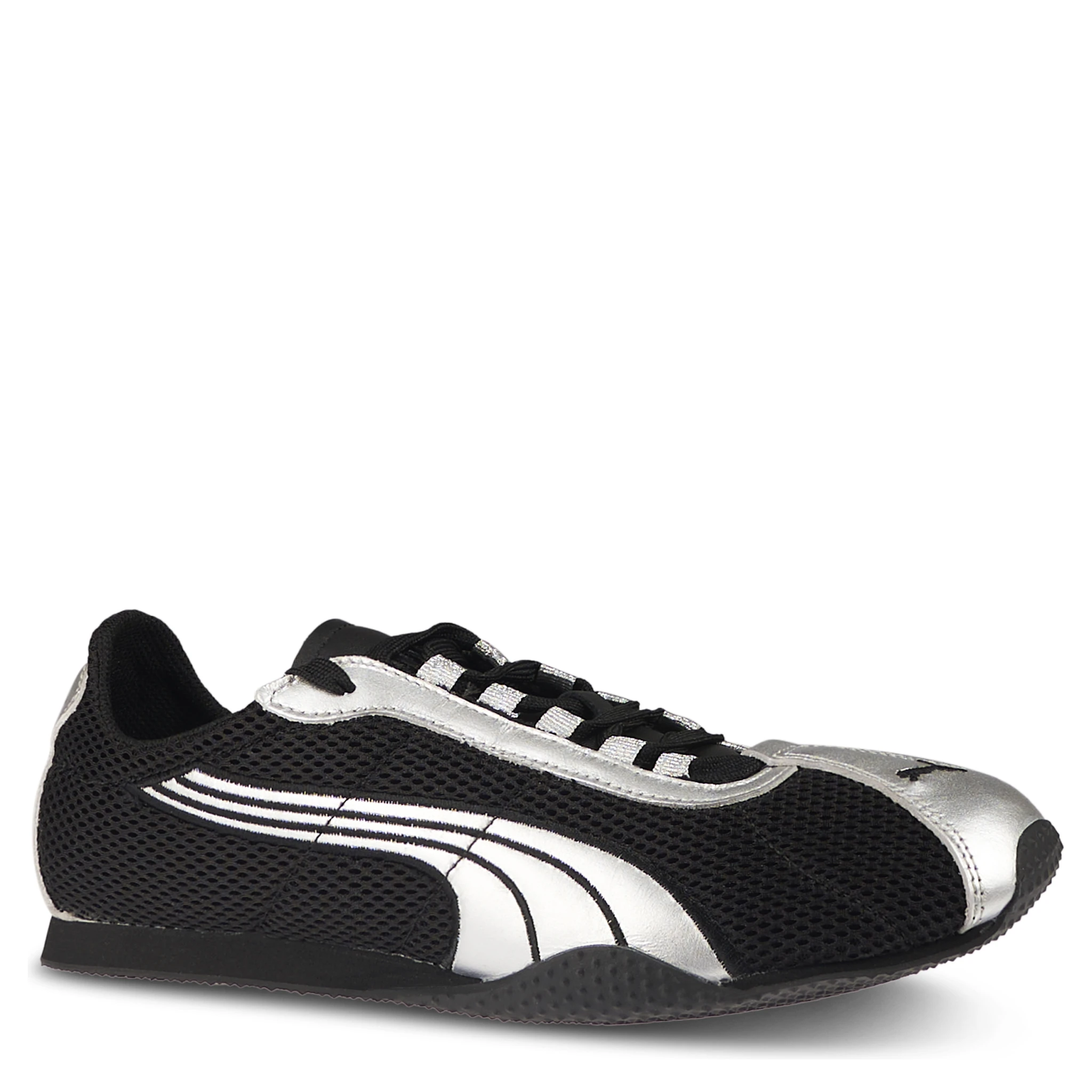 حذاء رياضي أسود من بوما