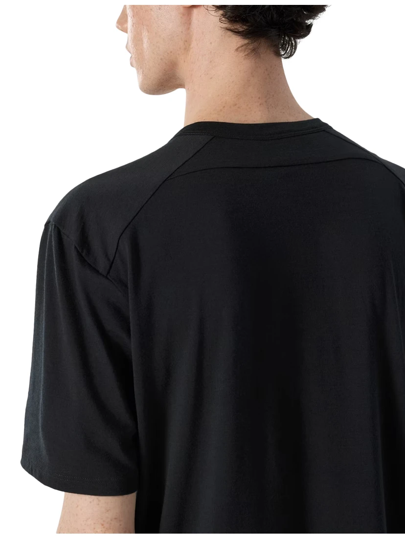 VEILANCE T-shirts and Polos Black