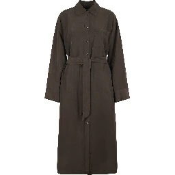 معاطف الأخت