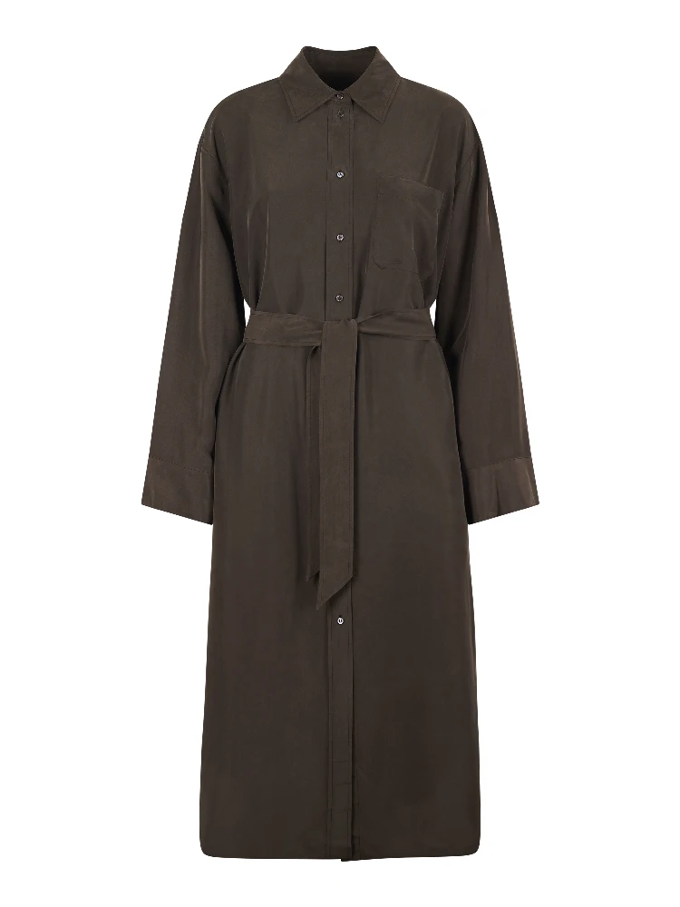 معاطف الأخت