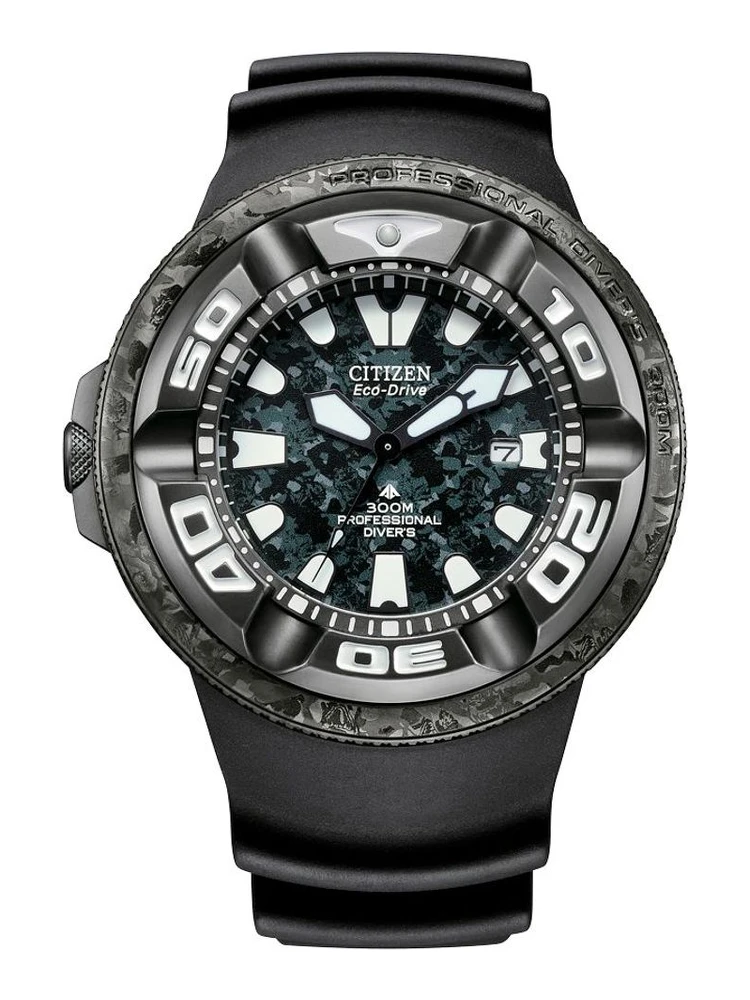 ساعة رياضية من المطاط الأسود